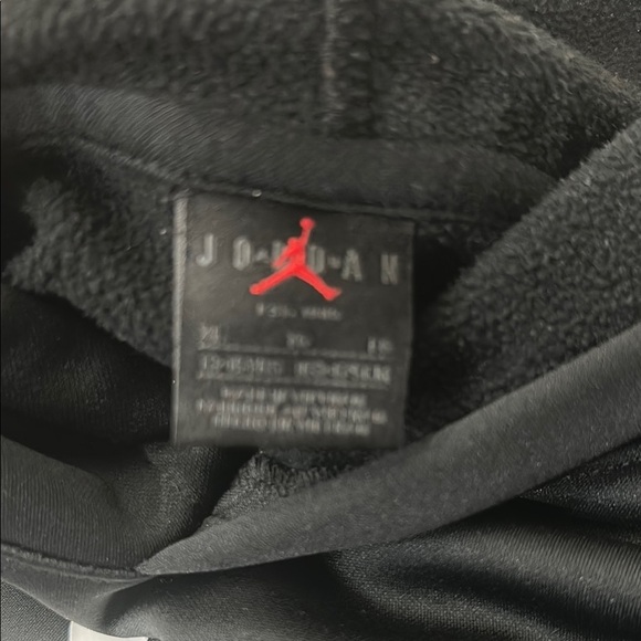 Jordan Boys Dri-Fit Hoodie Sz. XL - Picture 2 of 8